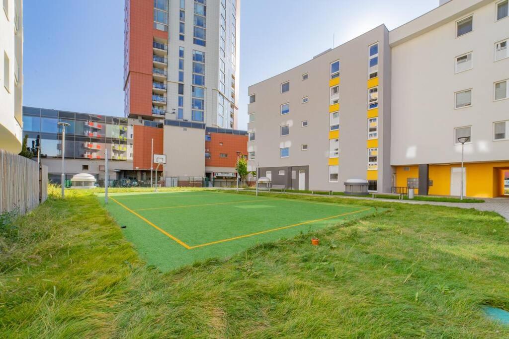 New, Sunny, Terrace, Grill, Parking! Apartman *
